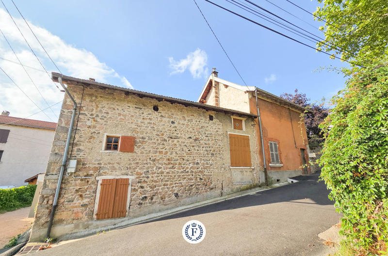 Maison de village - 80 m² - 5 pièces