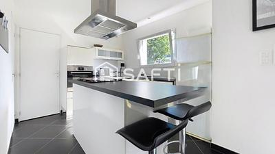 Maison de ville - 95 m² - 5 pièces