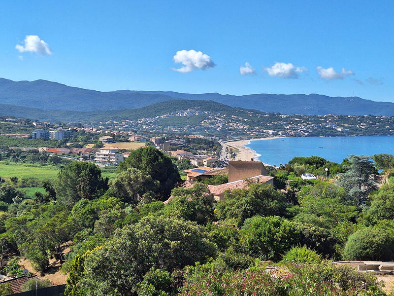 Maison - 210 m² - 7 pièces