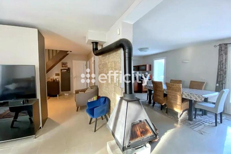 Maison - 139 m² - 6 pièces