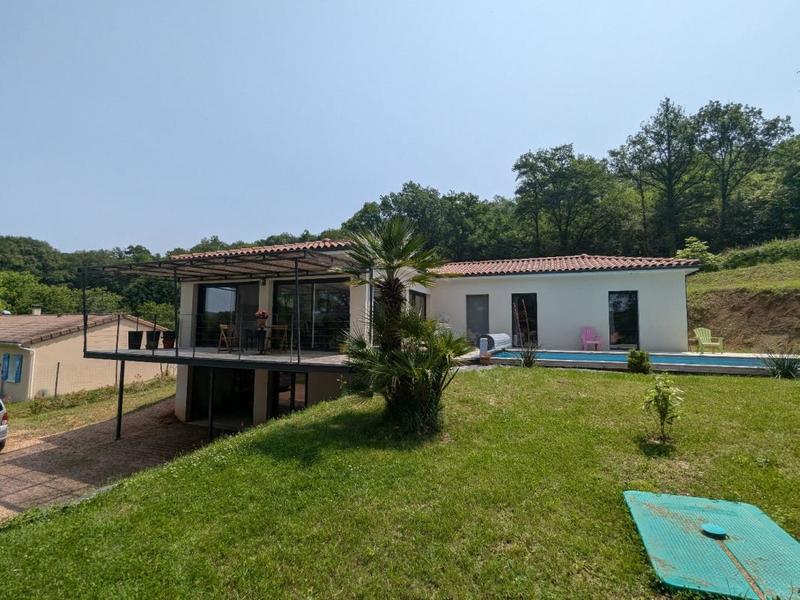 Maison - 127 m² - 5 pièces