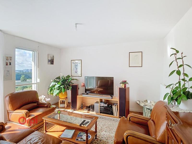 Appartement - 99 m² - 5 pièces