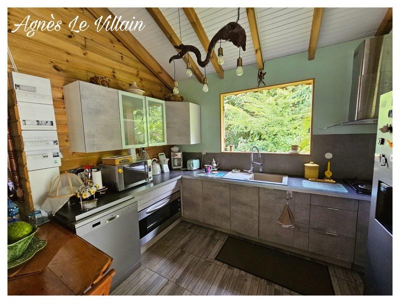 Propriété - 112 m² - 6 pièces