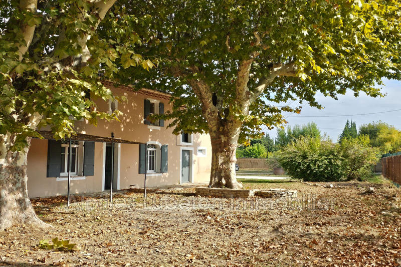 Mas - 200 m² - 6 pièces