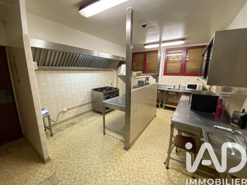 Maison - 476 m² - 9 pièces