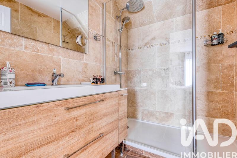 Maison - 98 m² - 4 pièces