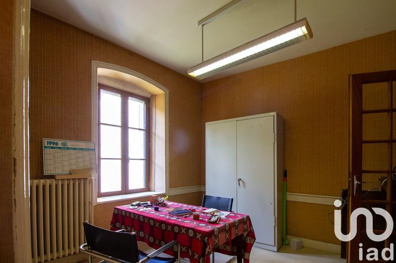 Maison - 260 m² - 10 pièces