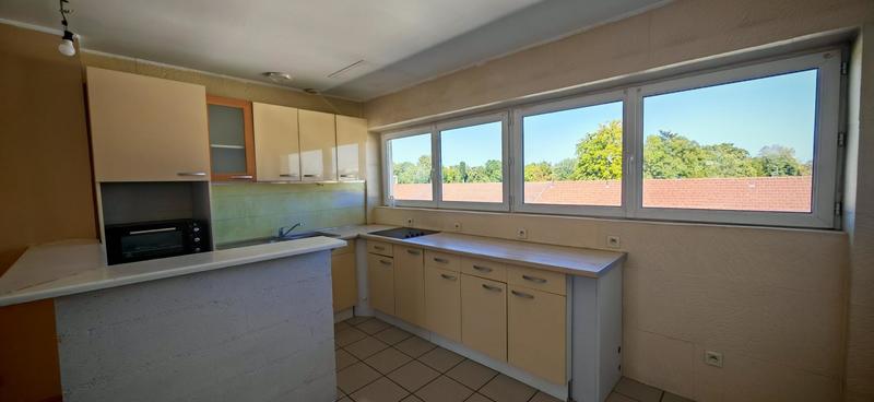 Loft - 70 m² - 3 pièces