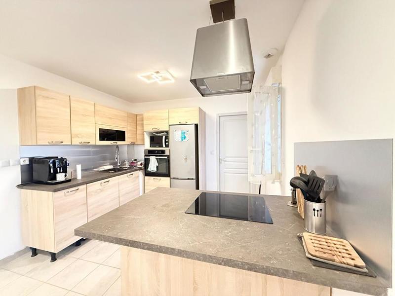 Maison - 104 m² - 6 pièces