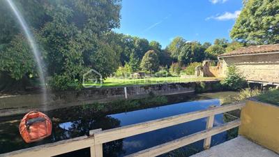 Maison de maîtres - 530 m² - 17 pièces