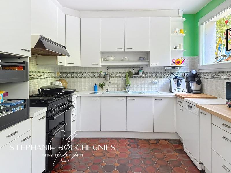 Maison - 223 m² - 10 pièces