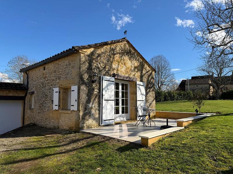 Maison - 241 m² - 5 pièces