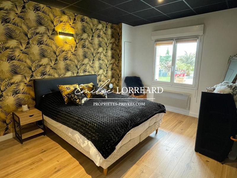 Maison - 480 m² - 13 pièces