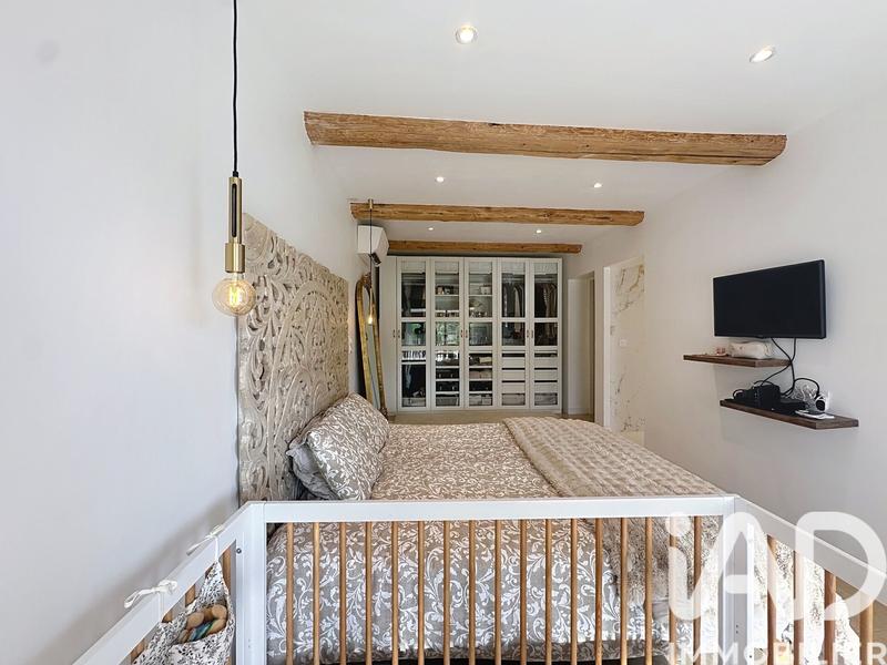 Maison - 206 m² - 6 pièces