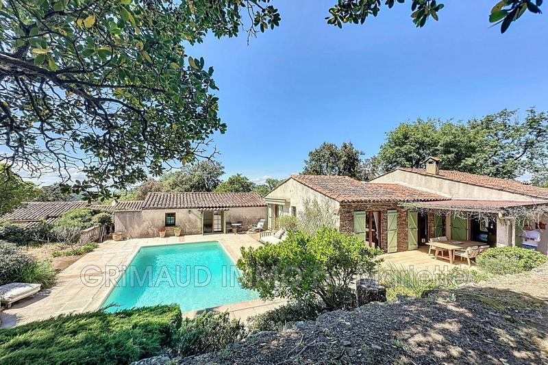 Maison - 102 m² - 5 pièces