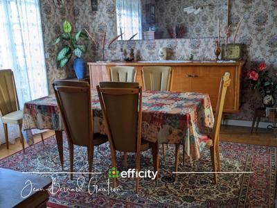 Maison - 95 m² - 5 pièces