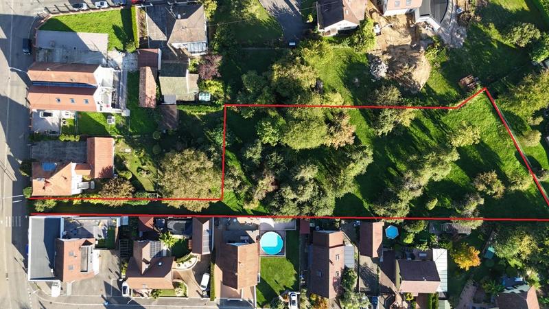 Terrain constructible - 3 000 m²