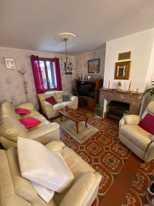 Maison - 90 m² - 3 pièces