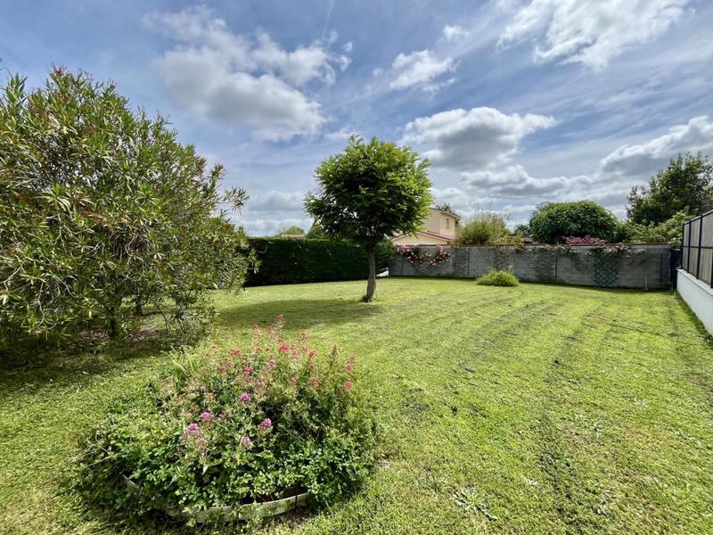 Maison - 180 m² - 7 pièces