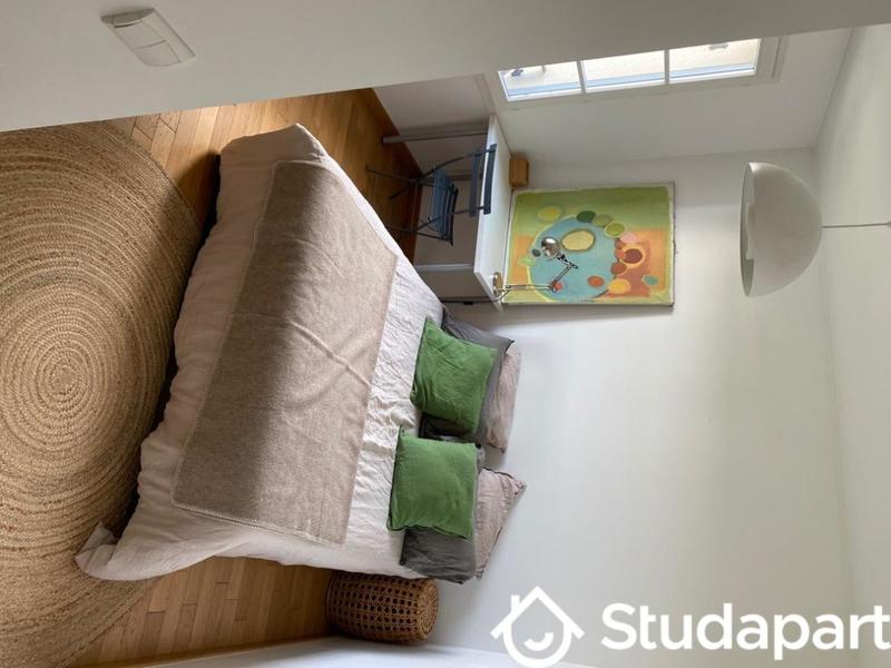 Chambre - 12 m² - 1 pièce