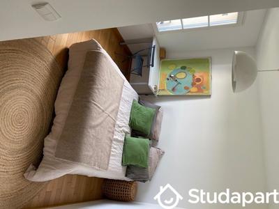 Chambre - 12 m² - 1 pièce