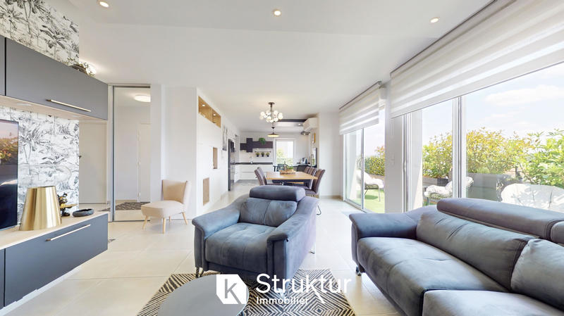 Appartement - 110 m² - 5 pièces