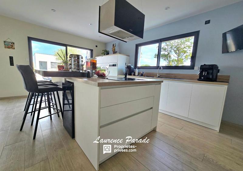 Maison - 194 m² - 6 pièces