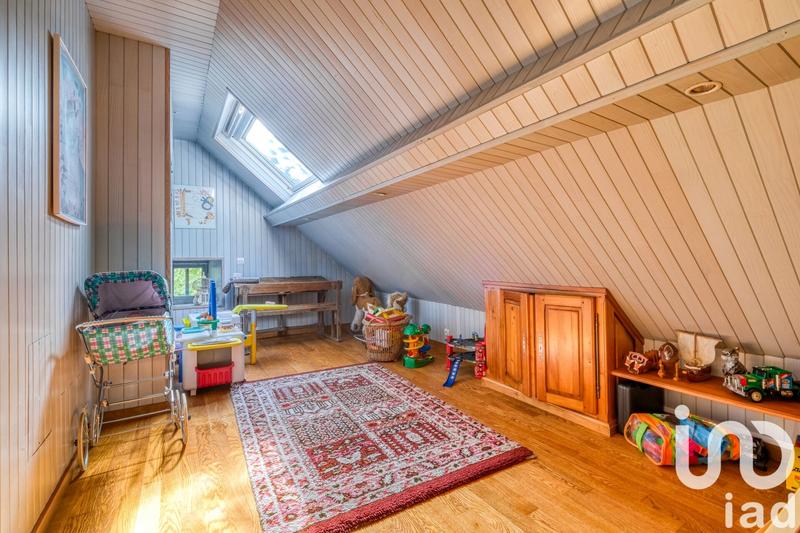 Maison - 315 m² - 11 pièces