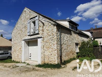 Maison - 94 m² - 5 pièces