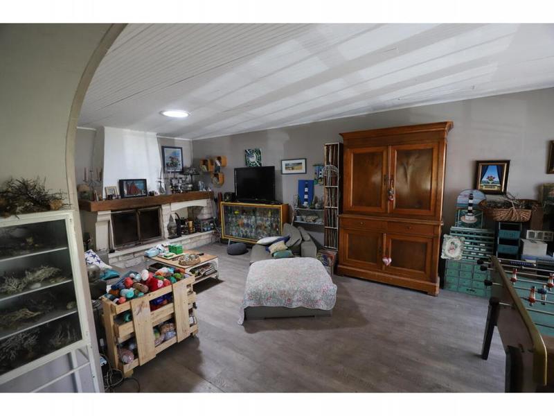 Maison - 189 m² - 13 pièces