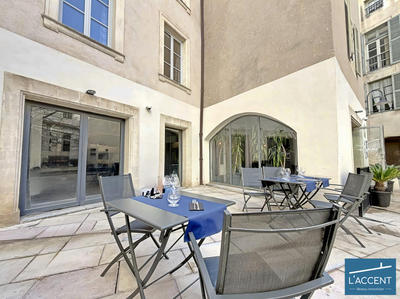 Fonds de commerce - Hôtellerie / Restauration - 154 m²