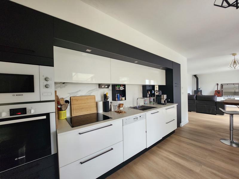 Maison - 101 m² - 5 pièces