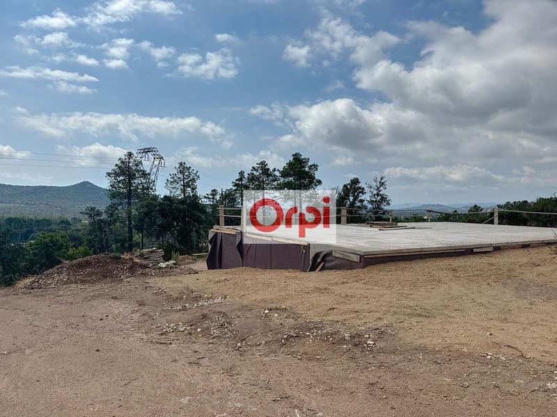 Terrain constructible - 8 629 m²