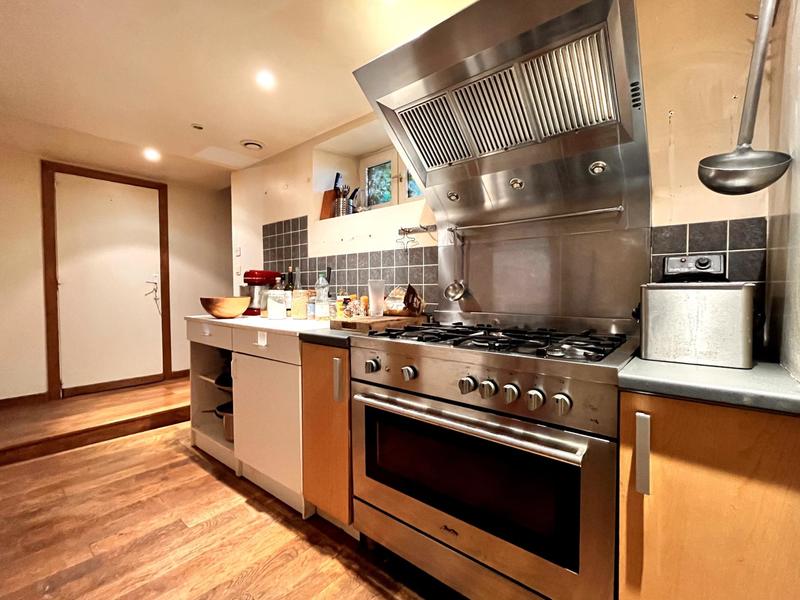 Maison - 324 m² - 11 pièces