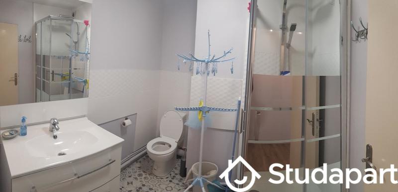 Chambre - 13 m² - 1 pièce