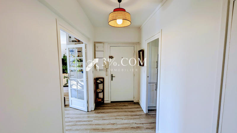 Appartement - 99 m² - 4 pièces