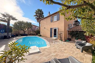 Maison - 105 m² - 6 pièces