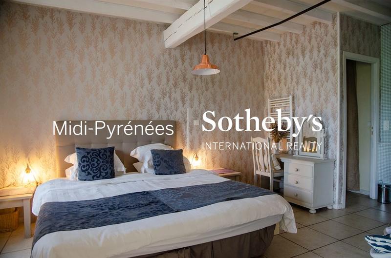 Maison - 655 m² - 13 pièces