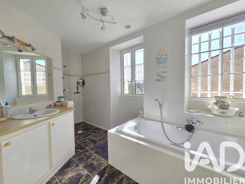 Maison - 160 m² - 6 pièces