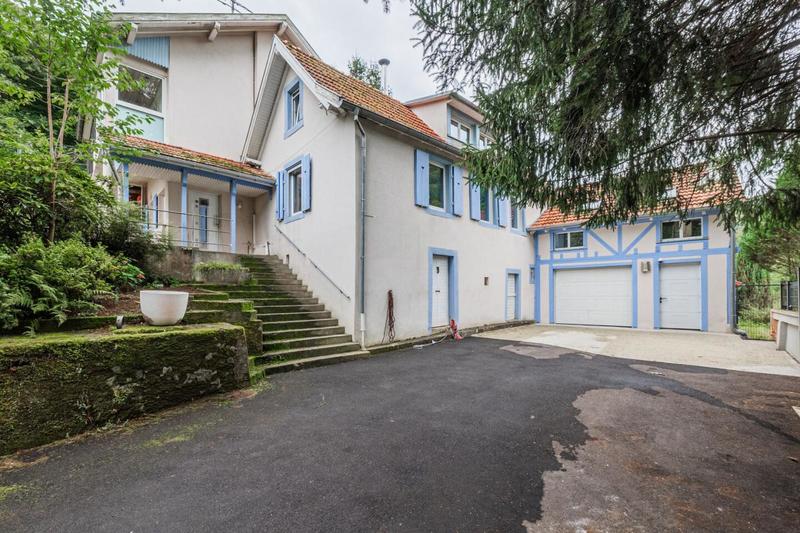 Maison - 163 m² - 7 pièces