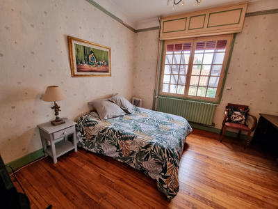 Maison ancienne - 289 m² - 10 pièces