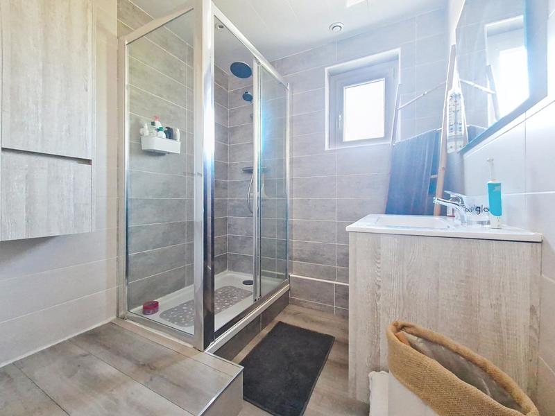 Maison - 114 m² - 7 pièces