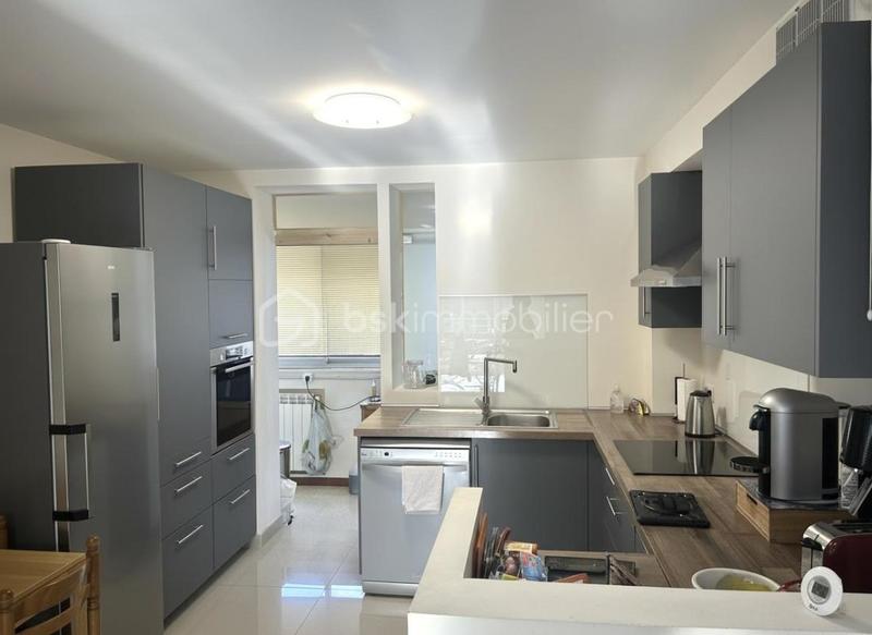 Appartement - 83 m² - 3 pièces