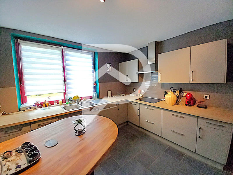 Maison - 115 m² - 6 pièces