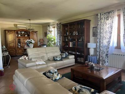 Villa - 120 m² - 4 pièces