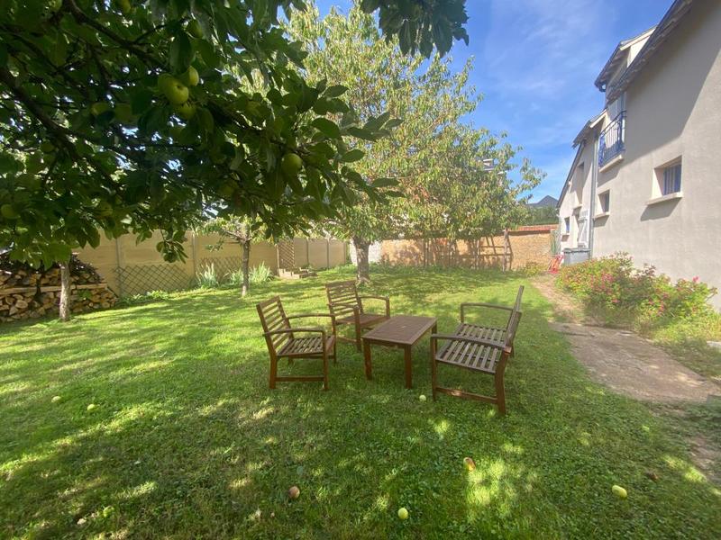 Maison - 240 m² - 5 pièces