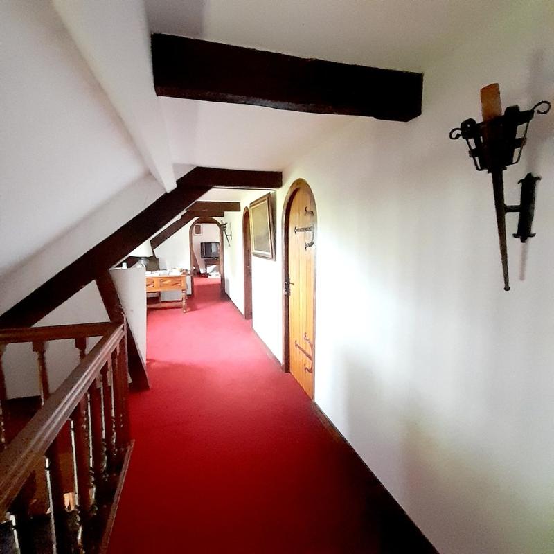 Maison ancienne - 265 m² - 8 pièces