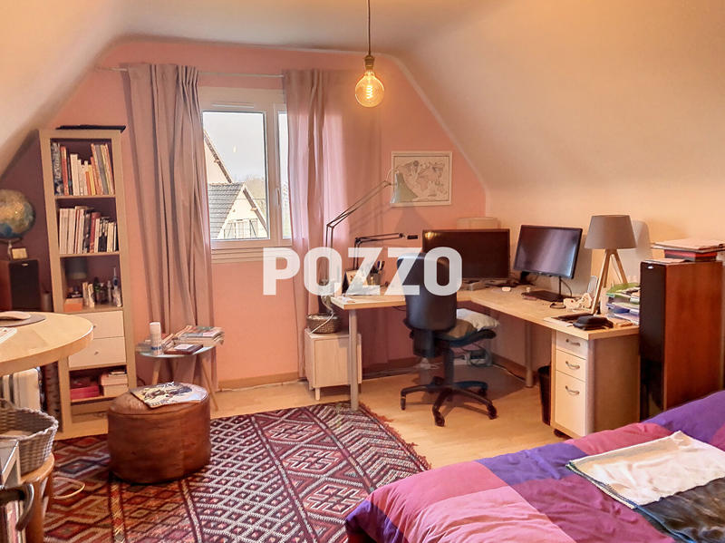 Maison - 184 m² - 8 pièces