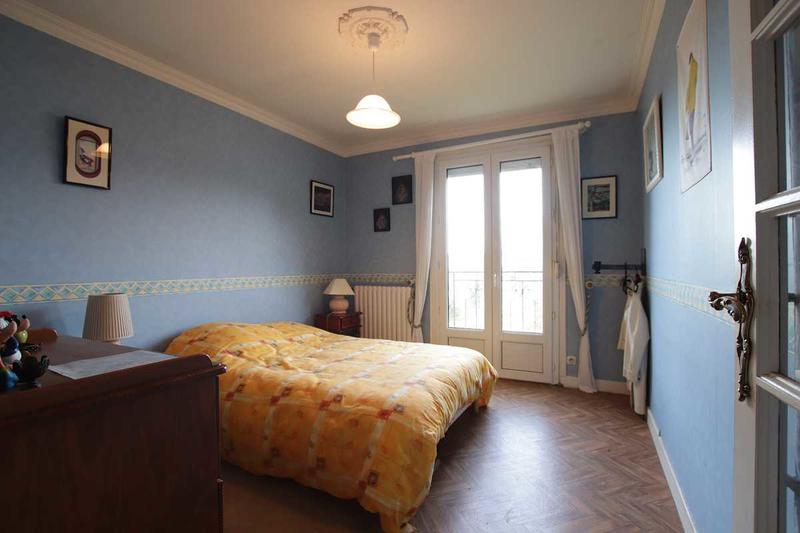 Maison - 143 m² - 6 pièces