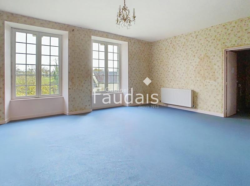 Propriété - 300 m² - 20 pièces